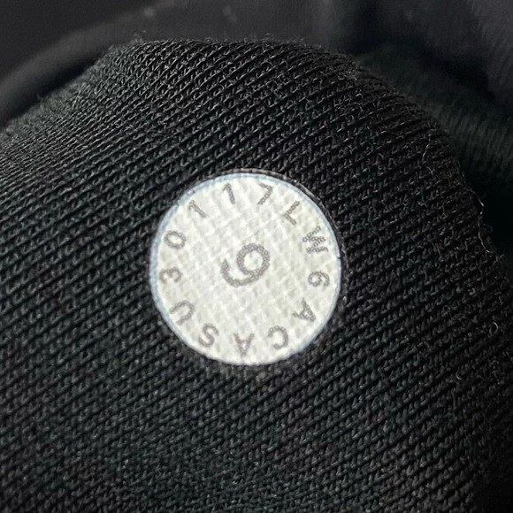Lululemon Anew Crop (21") Black 21276 - Picture 14 of 16